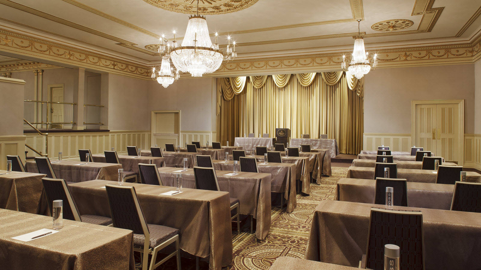 Sheraton Commander 4*